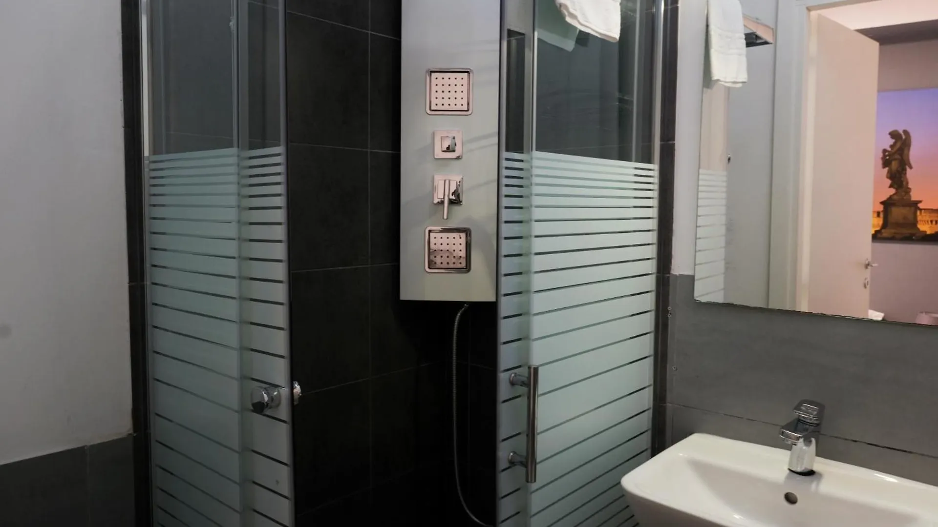 Vatican Central Suites Rome 3*,